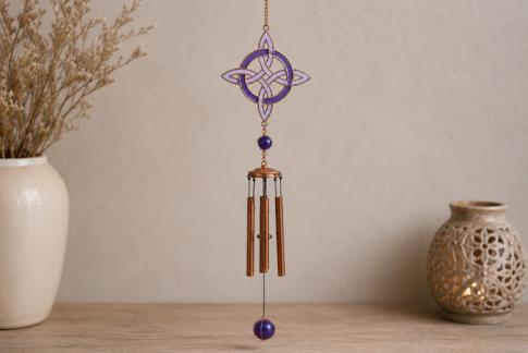 M�VILES | MOVIL CAMPANA DE VIENTO NUDO DE BRUJAS COLOR LILA 60 CM.