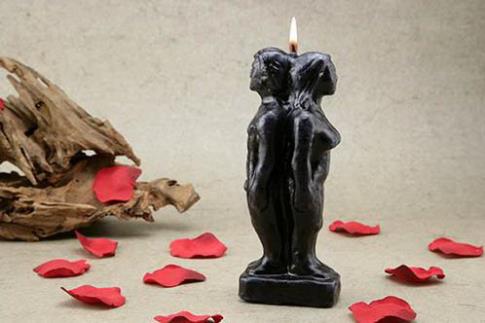 FIGURAS DE CERA | PAREJA UNIDA ESPALDA HOMBRE-MUJER DE CERA NEGRA (SEPARACION)