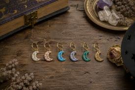 PENDIENTES | PENDIENTES COLGANTES ACERO DORADO LUNAS MENGUANTES EN VIVOS COLORES (COLORES SURTIDOS)