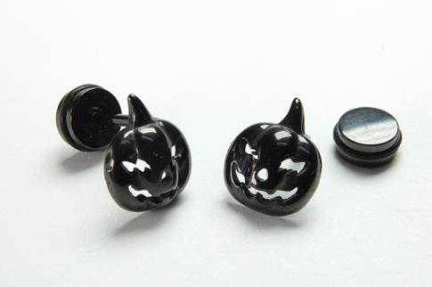 PENDIENTES | PENDIENTES DE ACERO CON CALABAZA NEGRA: EL AMULETO DEFINITIVO DE PROTECCI�N G�TICA Y ELEGANCIA ESOT�RICA.
