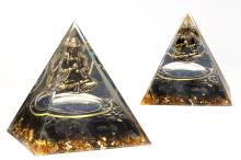 PIRAMIDE ORGONITA CON BUDA EN POSICION DE LOTO 6X6CM