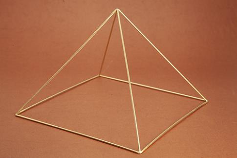 PIRAMIDES | PIRAMIDE VARILLAS 27 CM.