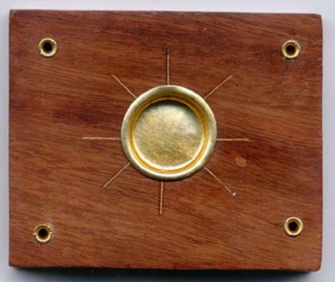 COMODIN | PORTAINCIENSO DE MADERA PARA VARILLAS Y CONOS 6.3x4.5x1CM