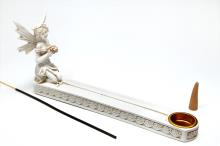 PORTAINCIENSO NINFA ALADA COLOR BLANCO CON CENEFA DE FLORES 12 X 25,5 CM.