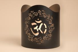 CANDELABROS Y PORTAVELAS | PORTALUMINAS CON DISEO SIMBOLO OM 10X11 CMS