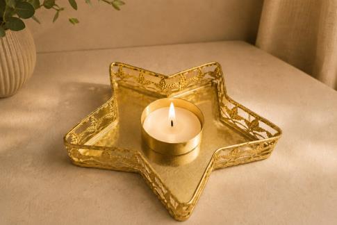 CANDELABROS Y PORTAVELAS | PORTALUMINAS ESTRELLA CON PEQUE�AS HOJAS COLOR DORADO 2,5 X 12 CM.