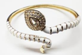 PULSERAS | PULSERA ACERO DORADO ADAPTABLE SERPIENTE COLOR BLANCO CON BRILLANTES