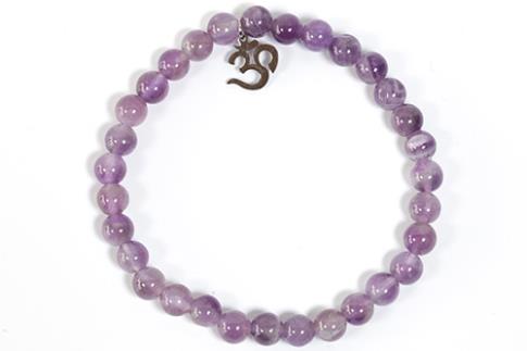 COLLARES, PULSERAS, PENDIENTES Y ANILLOS | PULSERA ELASTICA BOLAS 6MM AMATISTA CON DIJE SIMBOLO OM EN ACERO INOXIDABLE