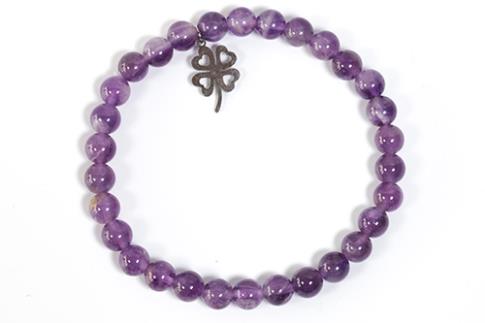 COLLARES, PULSERAS, PENDIENTES Y ANILLOS | PULSERA ELASTICA BOLAS 6MM AMATISTA CON DIJE TREBOL EN ACERO INOXIDABLE