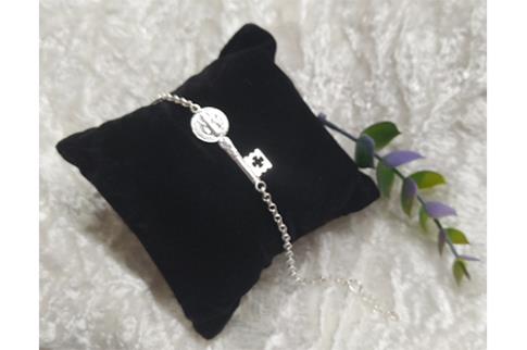 COMODIN | PULSERA PLATA LLAVE SAN BENITO 18+2