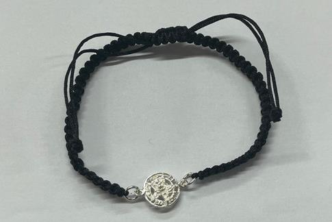 PULSERAS | PULSERA PLATA MEDALLA TETRAGRAMATON CON CORDON TRENZADO (NEGRO O ROJO)