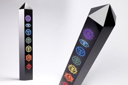 DRUSAS, BONSAIS Y COMPLEMENTOS | PUNTA OBSIDIANA GIGANTE 7 CHAKRAS 21X6CM (1KG APROX)