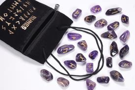 RUNAS | RUNAS AMATISTA (25 PIEZAS 2CM APROX.)