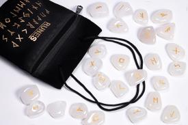 RUNAS | RUNAS CUARZO CRISTAL (25 PIEZAS 2CM APROX.)