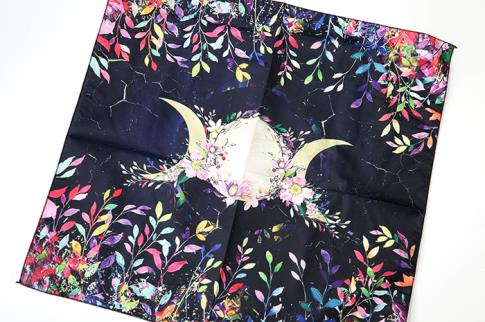 TAPETES | TAPETE / PAUELO FLORAL TRIPLE LUNA 50X50CM