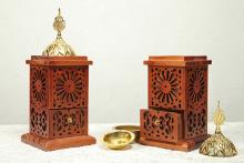 INCENSARIO DE MADERA RECTANGULAR Y CAJON 18X9CM INCENSARIO DE MADERA RECTANGULAR Y CAJON 18X9CM