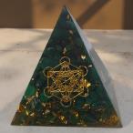 PIRAMIDE ORGONITA MALAQUITA DISEO METATATRON 7,5 X 7,5 CM.